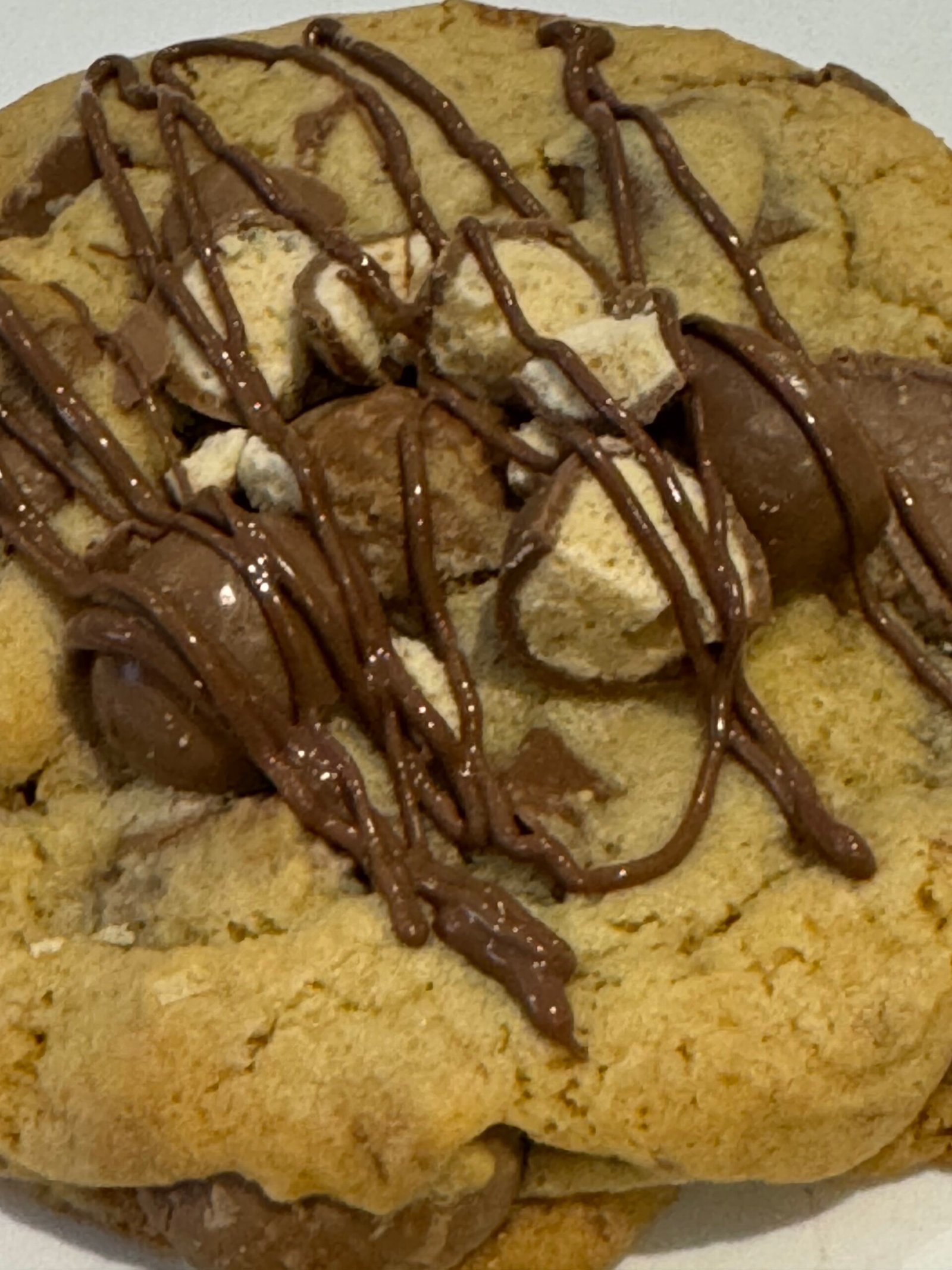 Loaded with chopped Teasers bar, together with oodles of whole Maltesers in a delicious malty cookie dough.